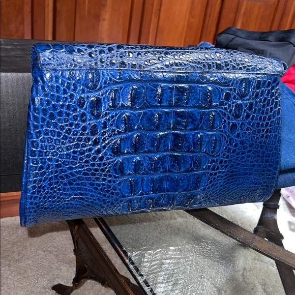 Veari Blue Oversized Leather Vegas Embossed Clutch NWT Handmade - Picture 2 of 4